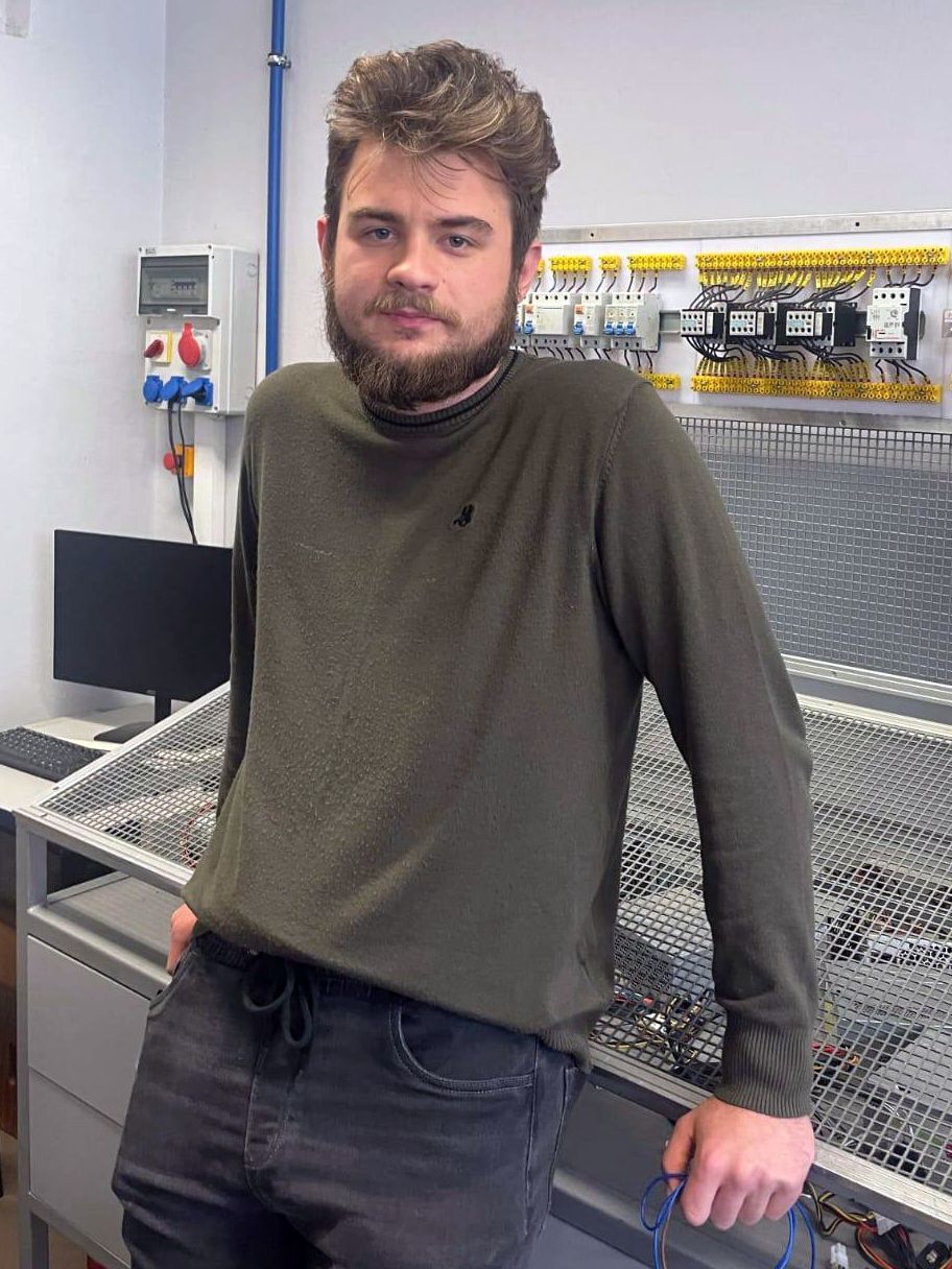 Olimpiada Elektroników i Mechatroników Elektromechatron